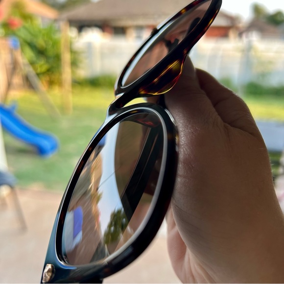 Moschino MOS088/F/S women’s tortoiseshell sunglasses - Picture 3 of 8